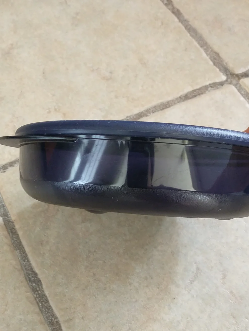 Tupperware Microwavable Round Container Navy blue Used  800 ml 3703A-4